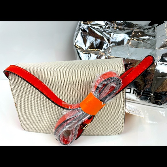 BNWT Authentic David Jones purse bag. Dustbag included. Gorgeous - Picture 6 of 7